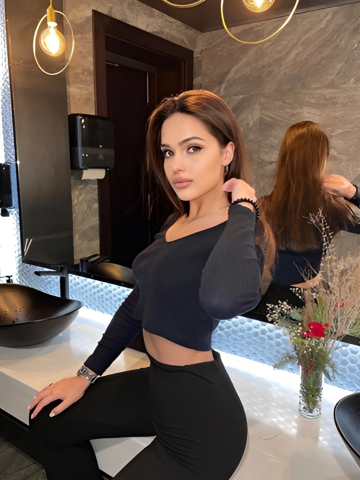 Адель привлекальеная девушка из Калининграда цена от 2500 руб