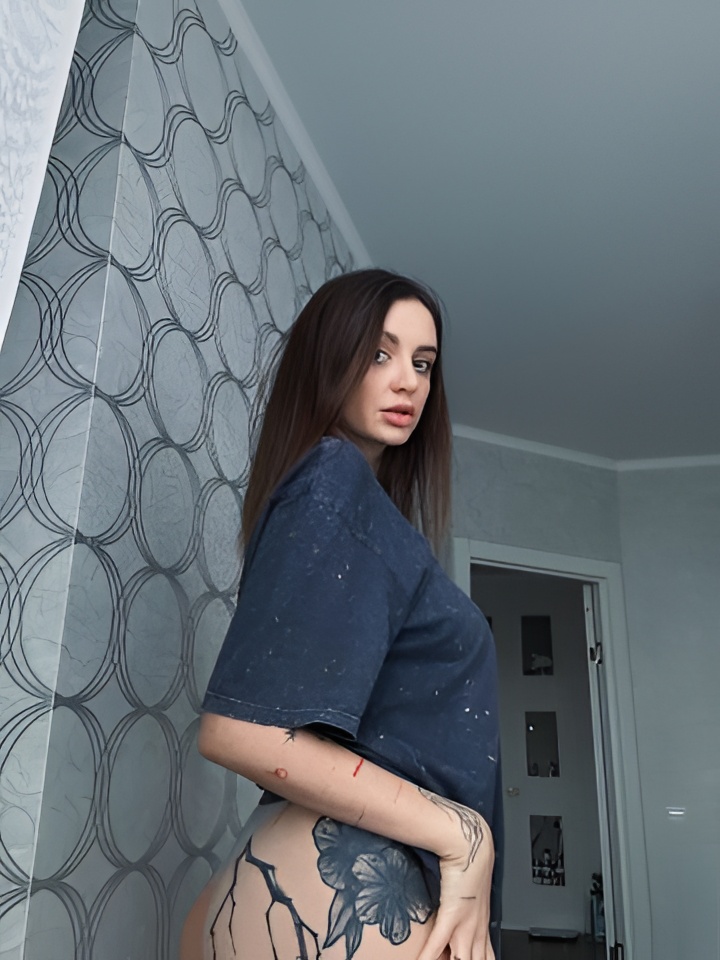 Света привлекальеная девушка из Калининграда цена от 4000 руб