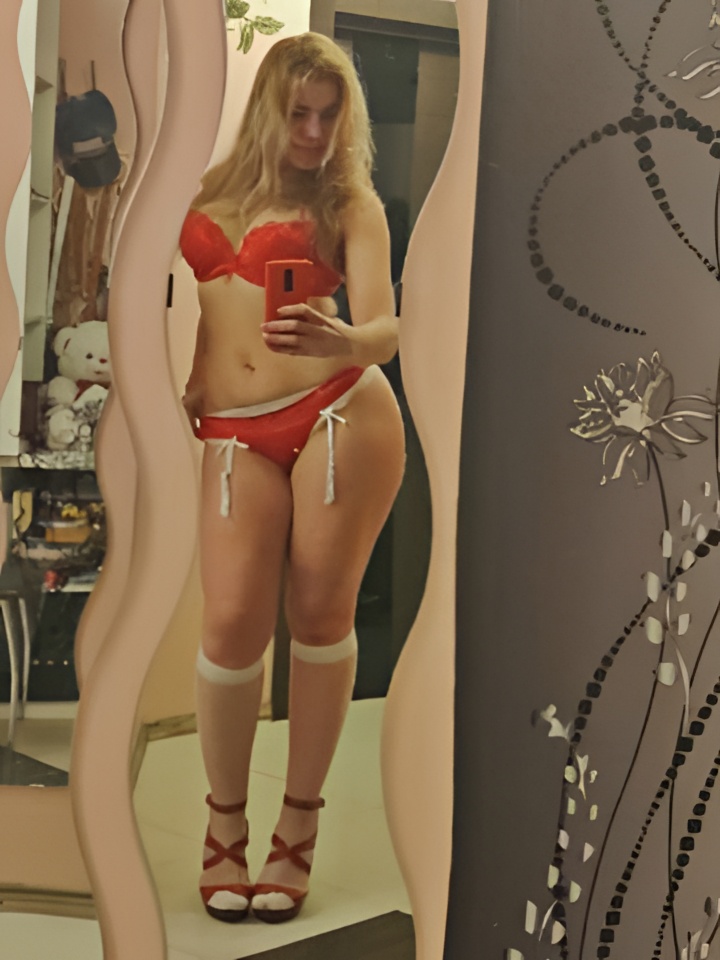 Индивидуалка Каролина, доступна для личного знакомства от 10000 руб