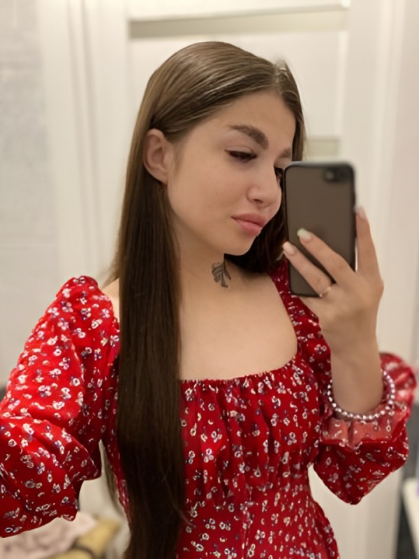 Ульяна привлекательная девушка из Калининграда цена от 10000 руб