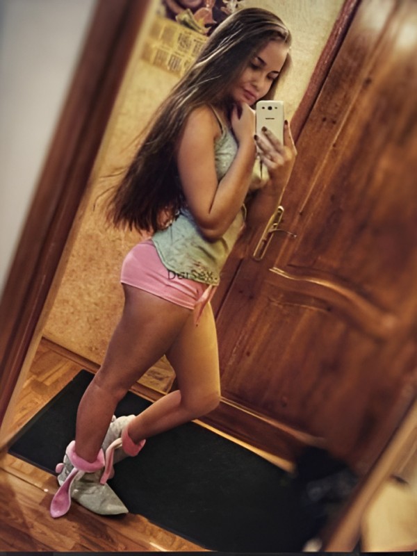 Устина привлекательная девушка из Калининграда цена от 10000 руб