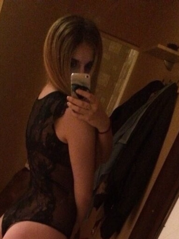 Инга привлекательная девушка из Калининграда цена от 3500 руб