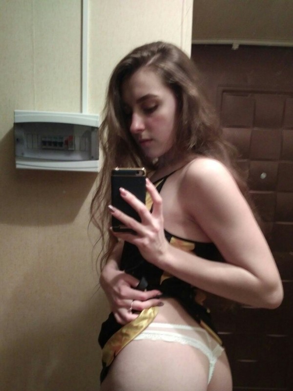 Валерия привлекательная девушка из Калининграда цена от 3000 руб