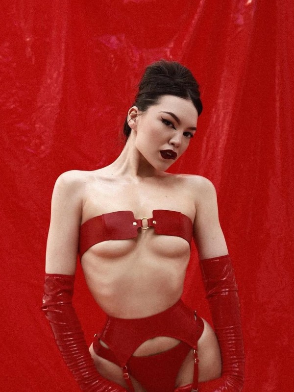 Надежда привлекательная девушка из Калининграда цена от 7000 руб